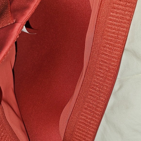 Lululemon Energy High Support Bra!!! Sz 38D, DTRE!! Nwts!! Very Supportive!! - Picture 9 of 13